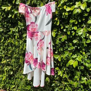 super cute floral dress worn once great condition